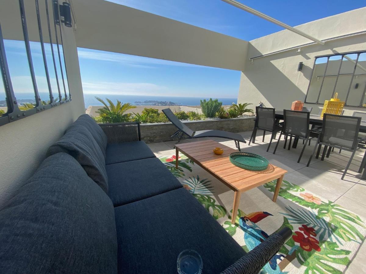 Superbe T2 44M2 - Grande Terrasse Vue Mer Panoramique Exceptionnelle Piscine - Parking Bandol Exterior foto